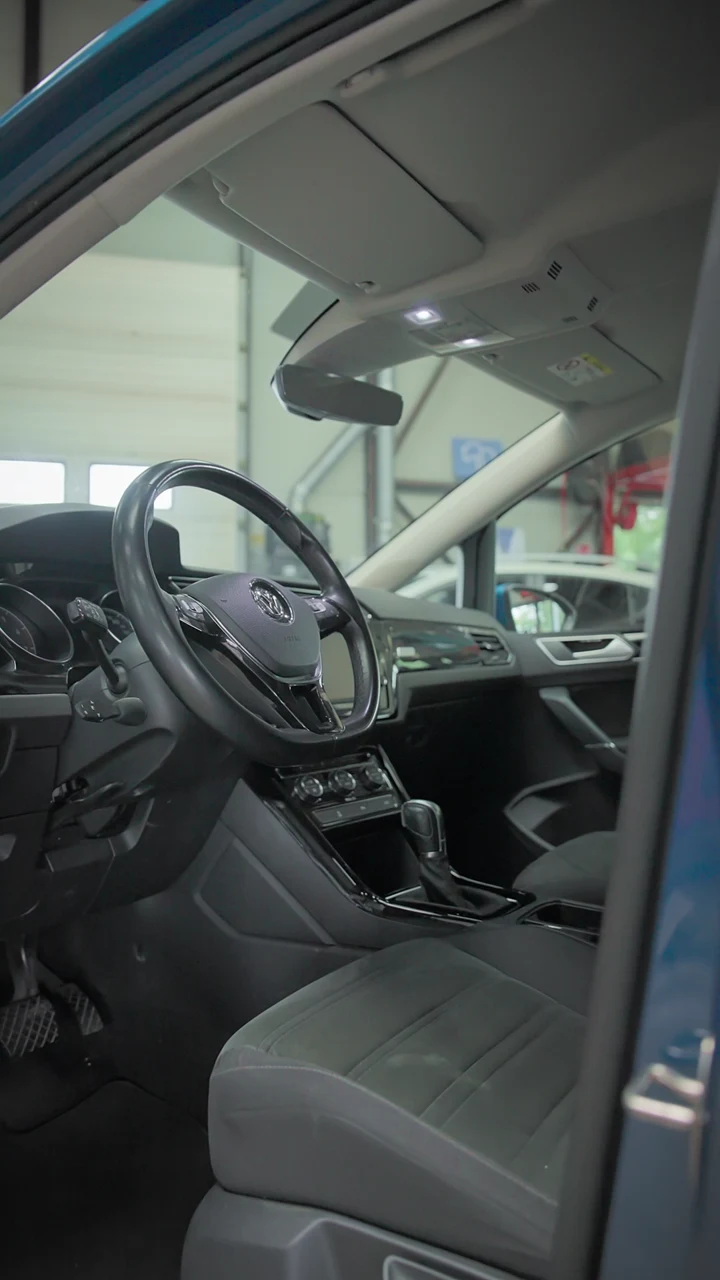 P. Bot Vlaardingen — voertuiginterieur